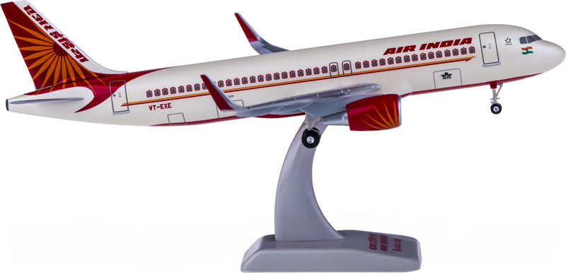Hogan Air India Airbus A320 VT-EXE 1:200 ABS Model view 1