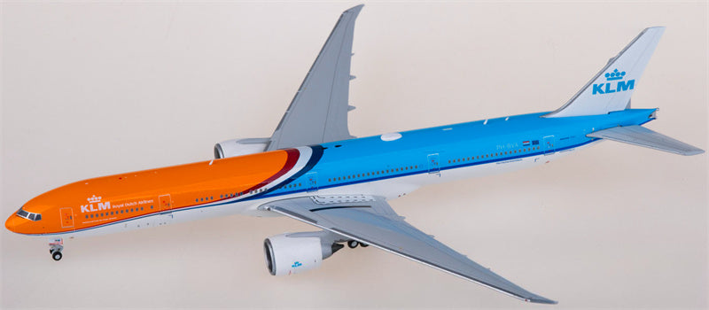 Geminijets KLM Boeing 777-300ER PH-BVA 1:400 Diecast Model view 4