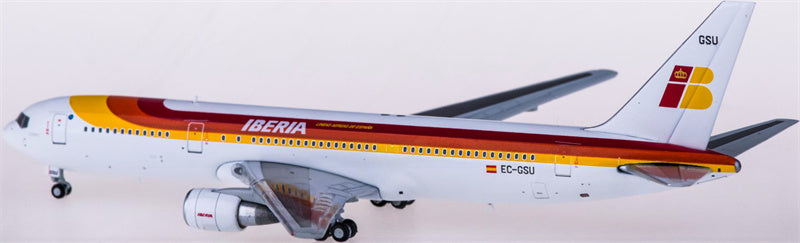 JC Wings Iberia Boeing 767-300ER EC-GSU 1:400 Diecast Model view 3