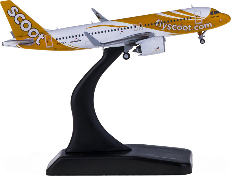 JC Wings Scoot Airbus A320neo 9V-TNA 1:400 Diecast Model view 2