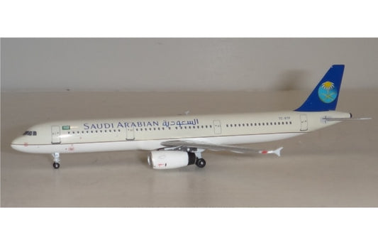AeroClassics Saudi Arabian Airlines Airbus A321 TC-ETF 1:400 Aircraft Pre-built  Airliner Model Display