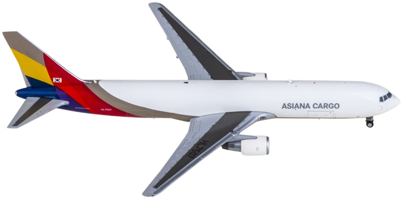 JC Wings Asiana Cargo Boeing 767-300F HL7507 1:400 Diecast Model view 4