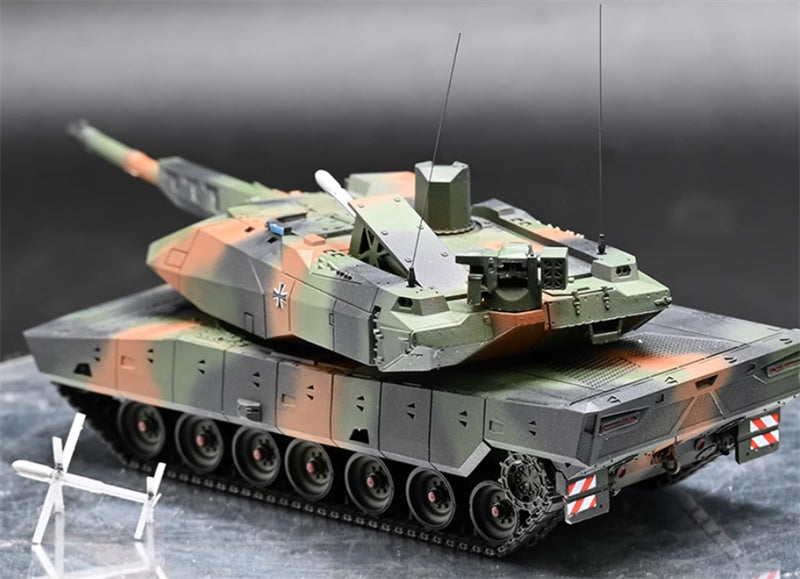 3R German KF51 main battle w/ cruise missiles tricolor coating 1:72 Tank Pre-built Model
