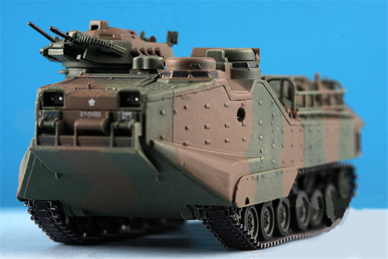 Dragon Japan JGSDF AAVP7A1 Amphibious Personnel Carrier 1:72 Tank Pre-built Model
