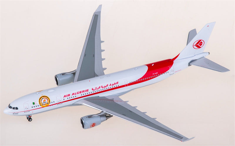 Phoenix Air Algerie Airbus A330-200 7T-VJX 1:400 Diecast Model view 4