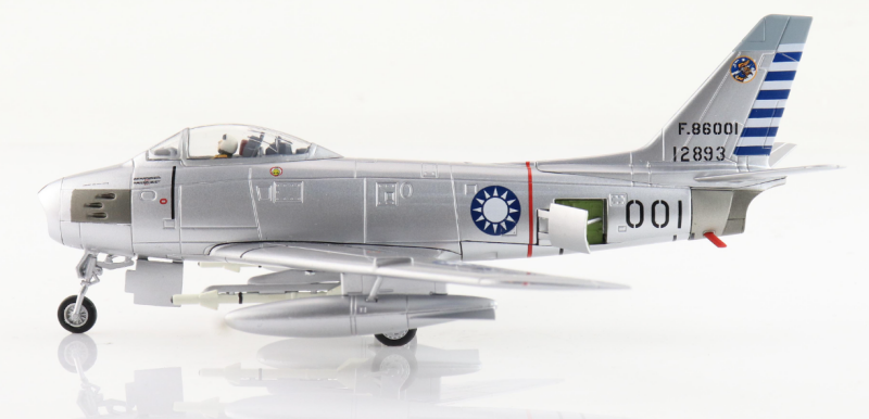 HOBBYMASTER ROCAF F-86F 5th FG 1:72 Model  Taiwan exclusive item Gen. Wu-0 Chiao 001/51-2893