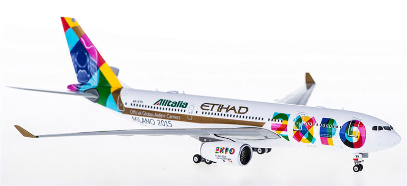 Phoenix Etihad Airways Airbus A330-200 A6-EYH 1:400 Diecast Model view 3