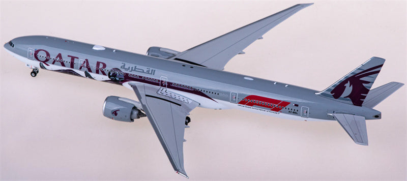 Phoenix Qatar Airways Boeing 777-300ER A7-BEL 1:400 Diecast Model view 3
