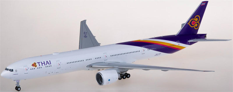 JC Wings Thai Airways Boeing 777-300ER HS-TTC 1:200 Diecast Model view 2