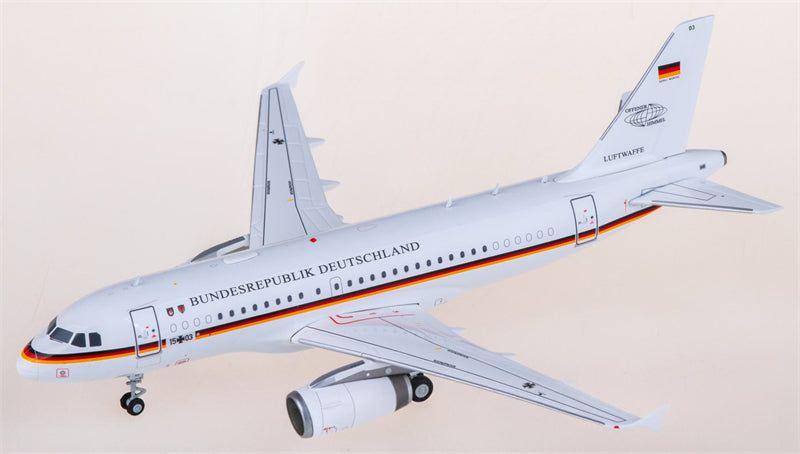 JC Wings Luftwaffe Airbus A319 15+03 1:200 Diecast Model view 1