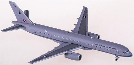 JC Wings Royal New Zealand Air Force Boeing 757-200 NZ7572 1:400 Diecast Model view 1