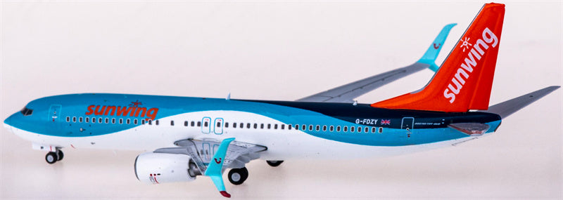 JC Wings 1:400 Sunwing Airlines Boeing 737-800 G-FDZY Diecast Model view 3