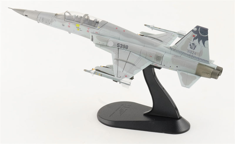 HOBBY MASTER ROCAF F-5F 5th TFW 1:72 Model 2025 F-5 Farewell 5398