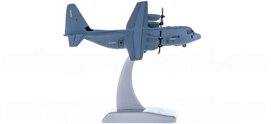 Hogan F.F.AA Lockheed C-130J Super Hercules 46-40 1:200 Diecast Model view 1