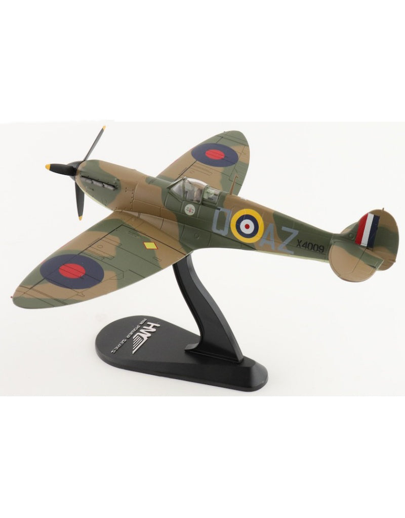 HOBBY MASTER RAF SpitfireMK.1a 234 Sqn. Flt Lt P C Hughes 1:48 Model 1940   X4009