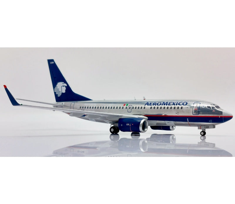 JC Wings 1:200 Aeromexico B737-700 XA-CAM  DIECAST Model