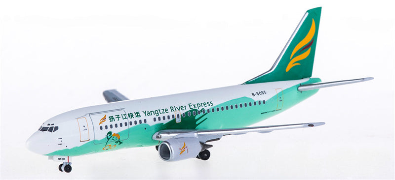 AeroClassics Yangtze River Express Boeing 737-300 B-5055 1:400 Diecast Model view 2