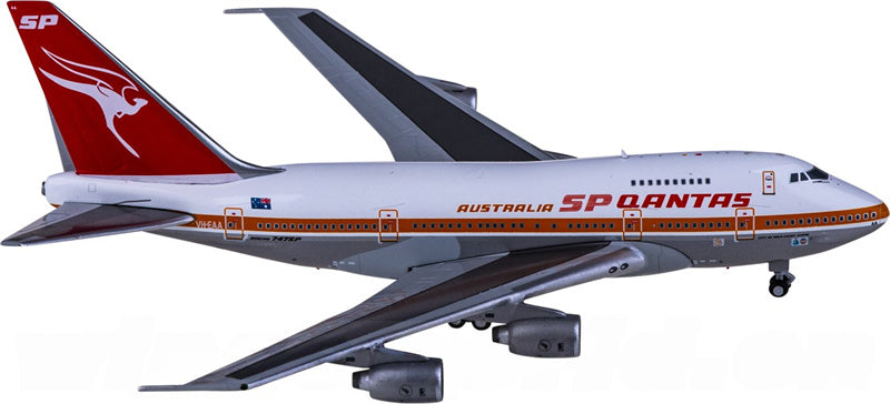 JC Wings Qantas Boeing 747SP VH-EAA 1:400 Diecast Model view 3