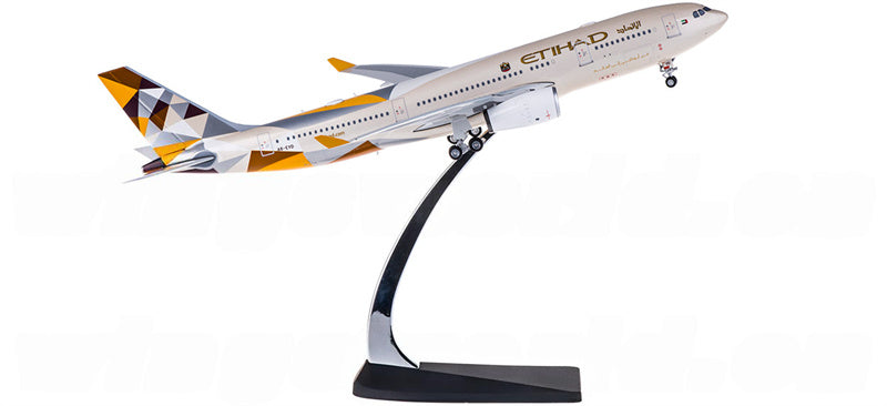 Eagle Etihad Airways Airbus A330-200 A6-EYD 1:200 Diecast Model view 3