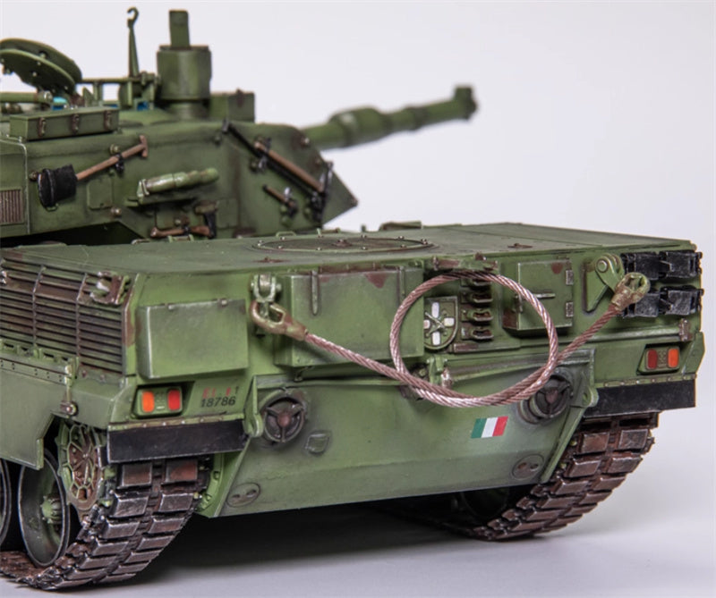 AM Italian Ram main battle tank Ariete 1:35 Tank Pre-built Model