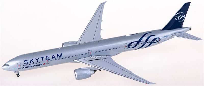 NG Models Air France Boeing 777-300ER F-GZNT 1:400 Diecast Model view 1