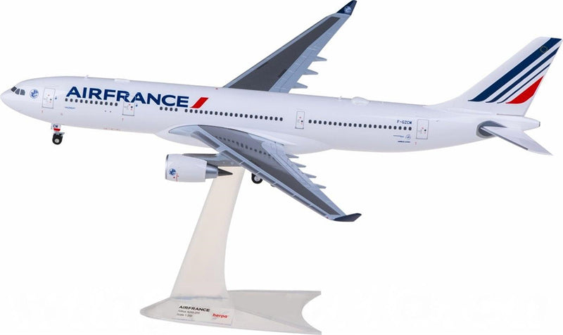 Herpa Air France Airbus A330-200 F-GZCM 1:200 Diecast Model view 1