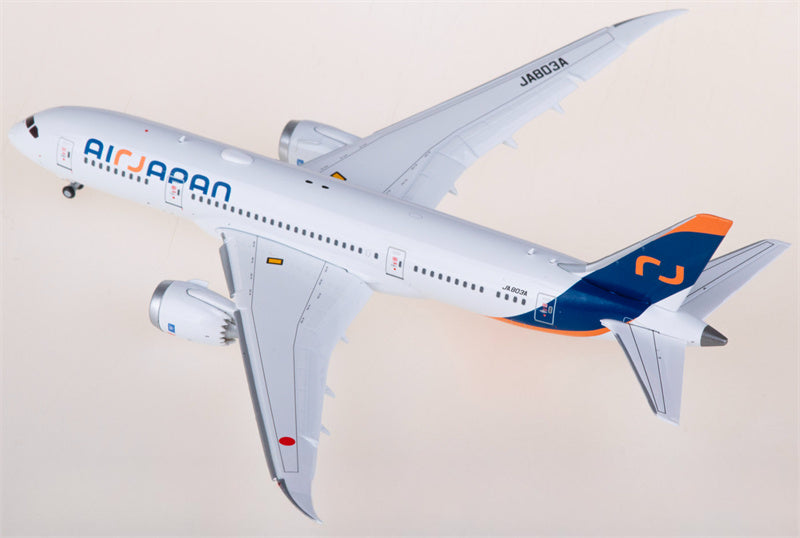 JC Wings Air Japan Boeing 787-8 Dreamliner JA803A Flaps Down 1:400 Diecast Model view 2