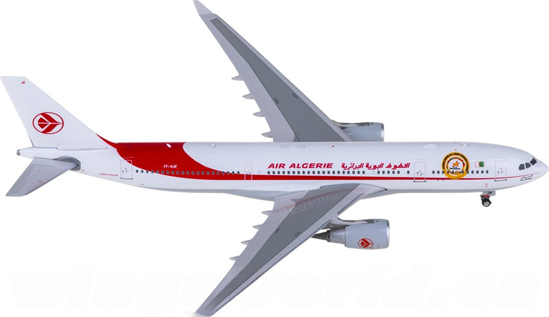 Phoenix Air Algerie Airbus A330-200 7T-VJX 1:400 Diecast Model view 3