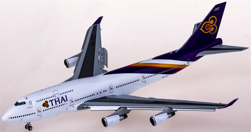 JC Wings Thai Airways Boeing 747-400 HS-TGT Flaps Down 1:400 Diecast Model view 2