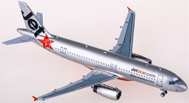 NG Models Jetstar Airbus A320 VH-VQH 1:400 Diecast Model view 2