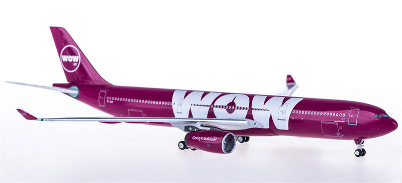 AeroClassics WOW air Airbus A330-300 TF-GAY 1:400 Diecast Model view 4