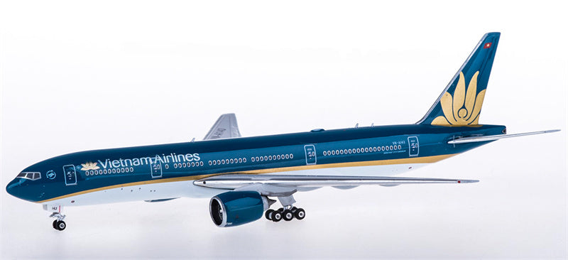 Phoenix Vietnam Airlines Boeing 777-200ER VH-A143 1:400 Diecast Model view 4