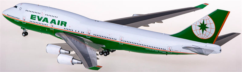 JC Wings EVA Air Boeing 747-400 B-16411 w/ Aviation tag 1:200 Diecast Model view 3