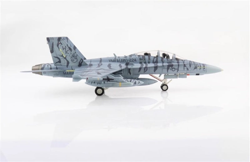 Hobby Master F/A-18D ATARS 164886 VMFA(AW)-224 Bengals MCAS Iwakuni 2009 1:72 Airplane Pre-built Model