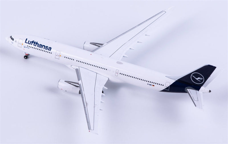 Aether Lufthansa Airbus A330-300 D-AIKI 1:500 Diecast Model view 2