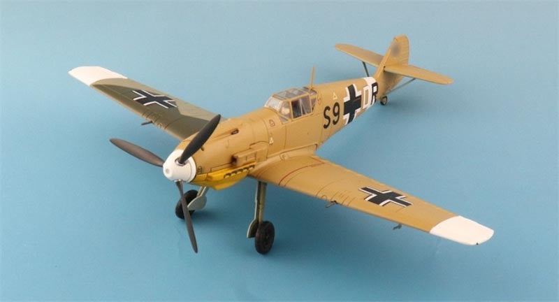Hobby Master BF 109E-7 'Jabo' 7./ZG1. Ribia 1942 1:48 Airplane Pre-built Model