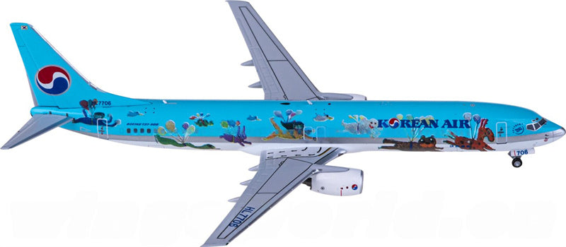 NG Models Korean Air Boeing 737-900 HL7706 1:400 Diecast Model view 1