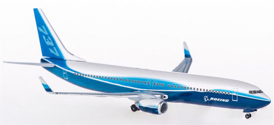 Hogan Boeing 737-900 1:400 Diecast Model view 1