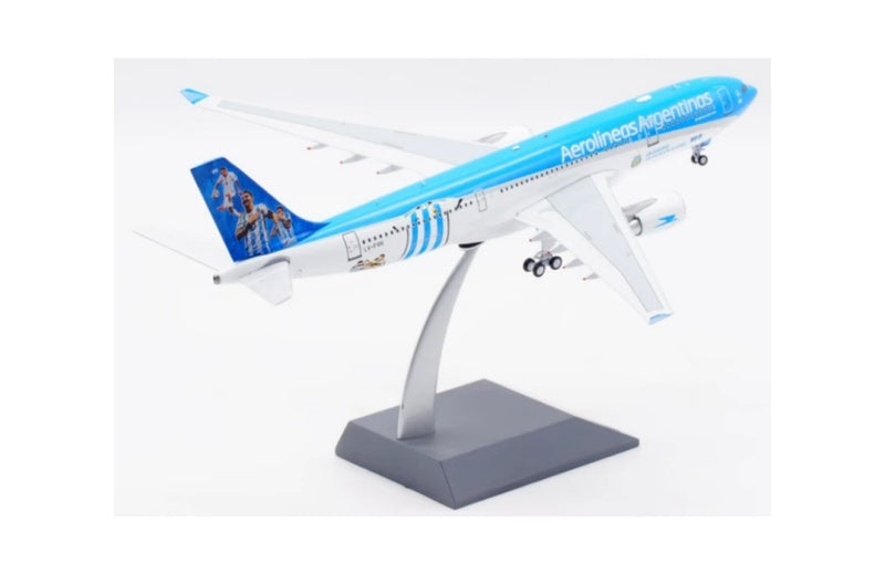 B-Models 1:200 Aerolineas Argentinas A330-200 LV-FVH  DIECAST Model