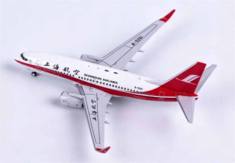 CW Model 1:400 Shanghai Airlines Boeing 737-700 B-5261  DIECAST Model