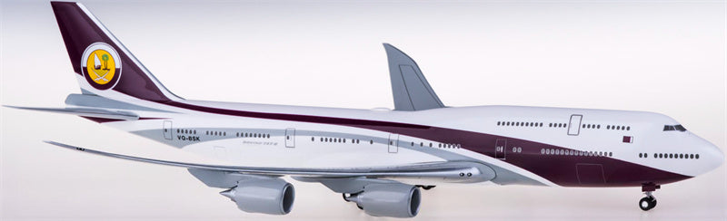 Hogan Qatar Amiri Flight Boeing 747-8 VQ-BSK 1:200 ABS Model view 2
