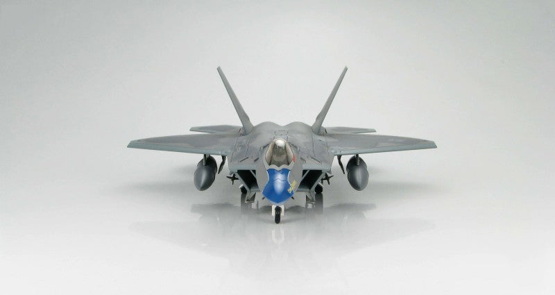 HOBBYMASTER USAF F-22A 192nd FW 1:72 Model 2010  Cripes A'Mighty