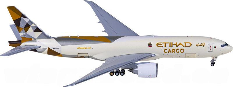 Geminijets Etihad Cargo for Boeing 777-200LRF A6-DDE Interactive Series 1:400 Airplane Pre-built  Airliner Model Display