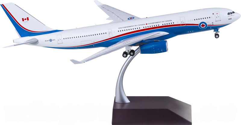 Geminijets RCAF Airbus A330-200 CC-330 Husky 330002 1:200 Diecast Model view 1