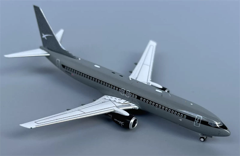 PandaModel 1:400 SpaceX B737-800 N154TS DIECAST Model