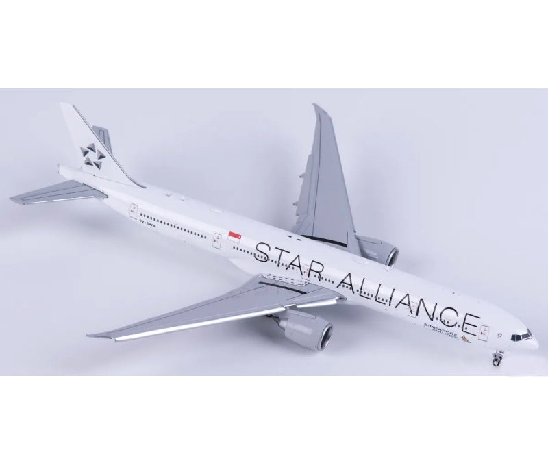 JC Wings 1:400 Singapore Airlines Boeing 777-300ER 9V-SWM Flaps down DIECAST Model