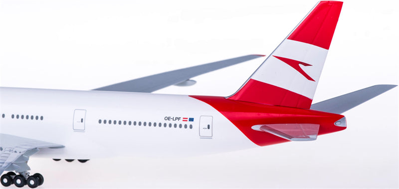 Hogan Austrian Airlines Boeing 777-200ER OE-LPF 1:200 ABS Model view 3