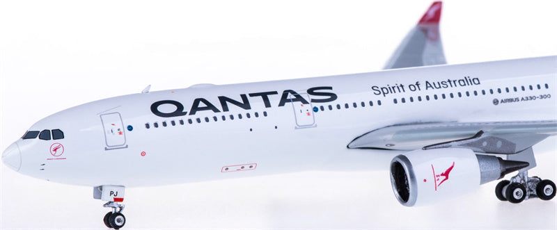 Phoenix Qantas for Airbus A330-300 VH-QPJ 1:400 Airplane Pre-built  Airliner Model Display