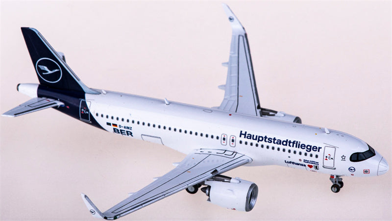 JC Wings Lufthansa Airbus A320neo D-AINZ 1:400 Diecast Model view 2