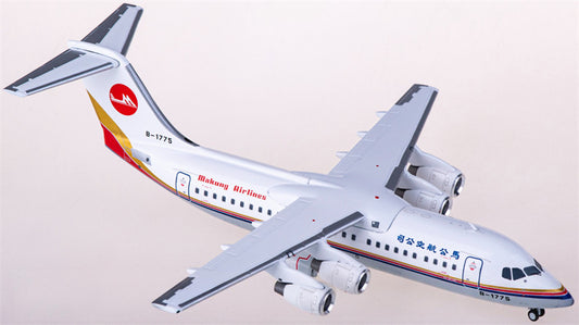JC Wings Makung Airlines BAe-146-300 B-1775 1:200 Diecast Model view 1